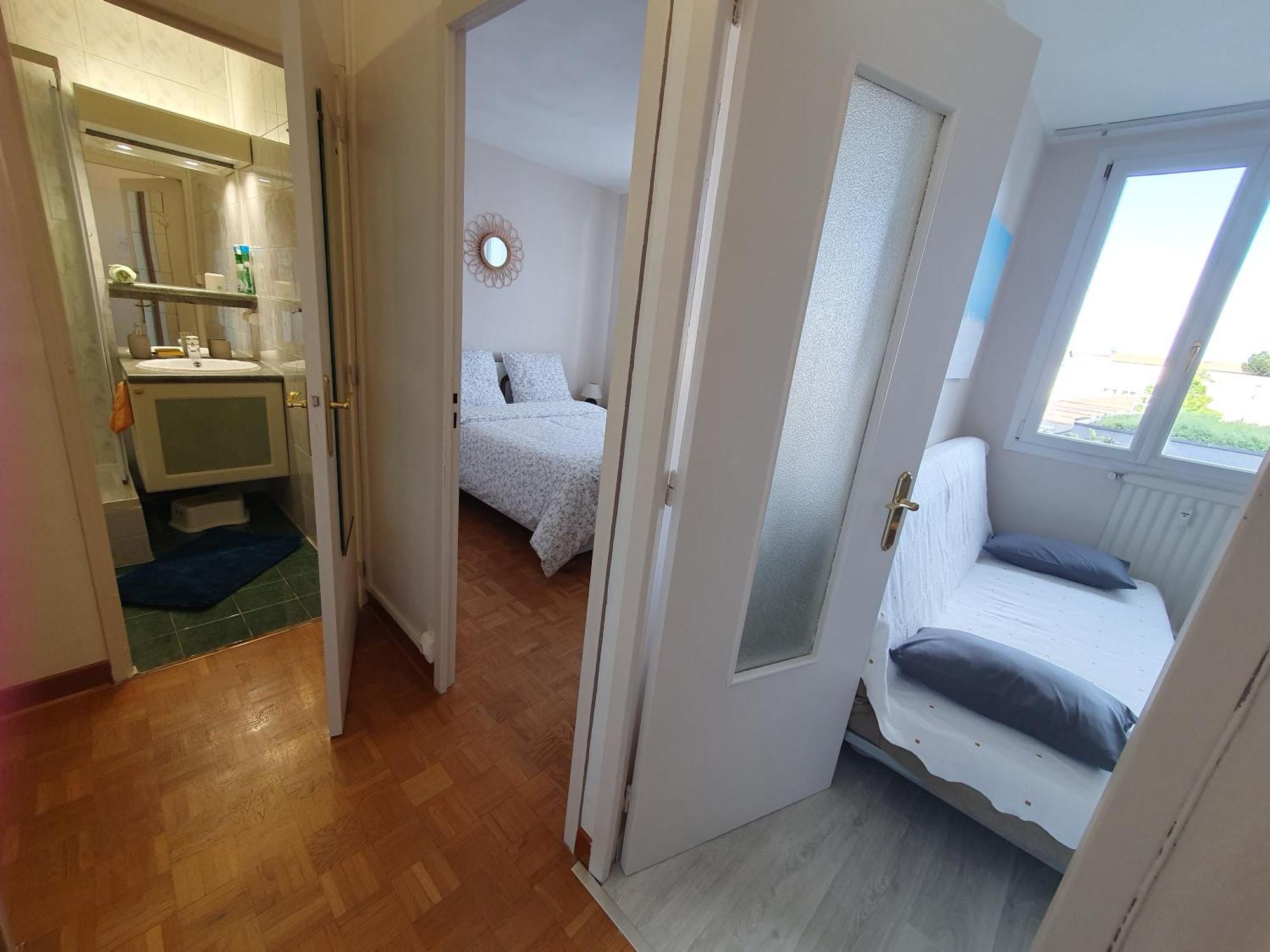 Medipole T2 Avec Un Garage Gratuit Sur Place, 16Min A Centre Ville Lyon En Metro A Villeurbanne Exterior photo